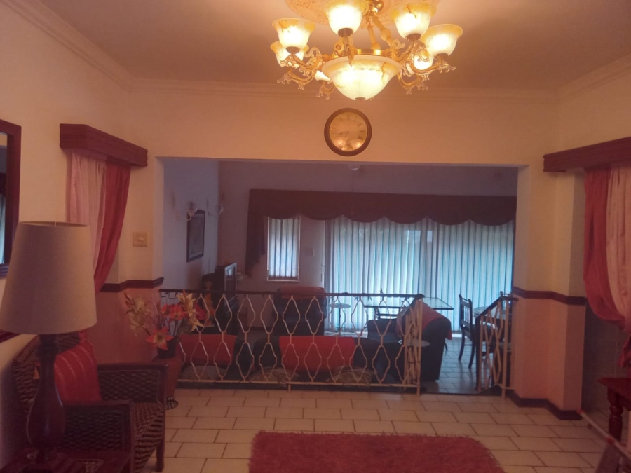5 Bedroom Property for Sale in Margate KwaZulu-Natal