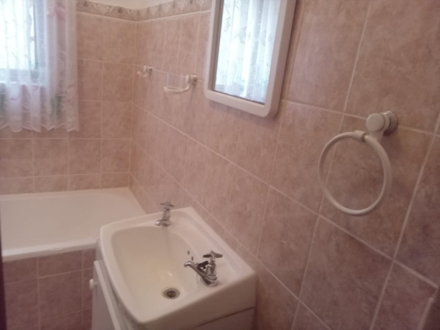 5 Bedroom Property for Sale in Margate KwaZulu-Natal