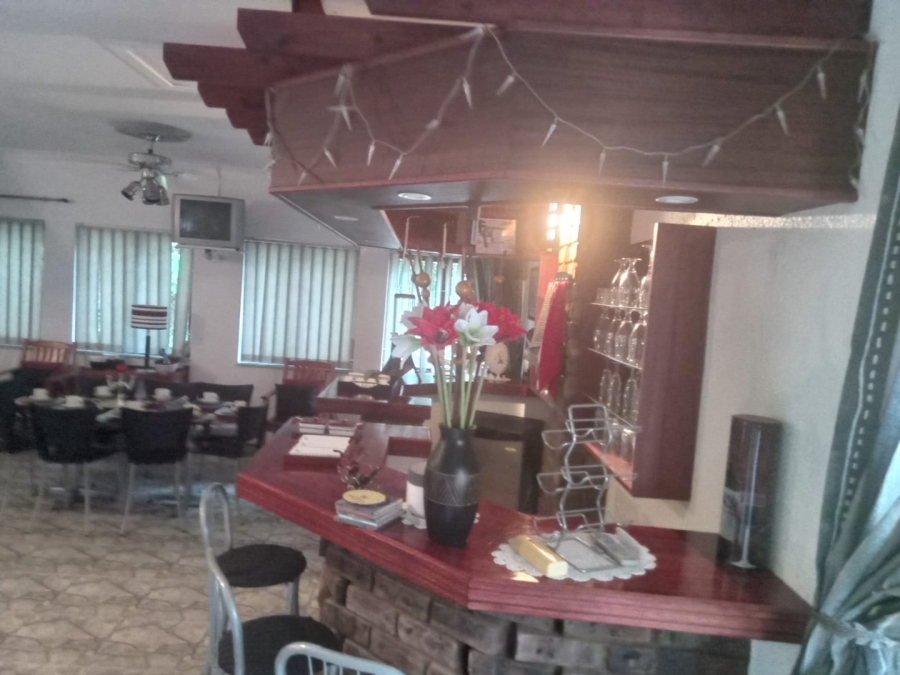 5 Bedroom Property for Sale in Margate KwaZulu-Natal
