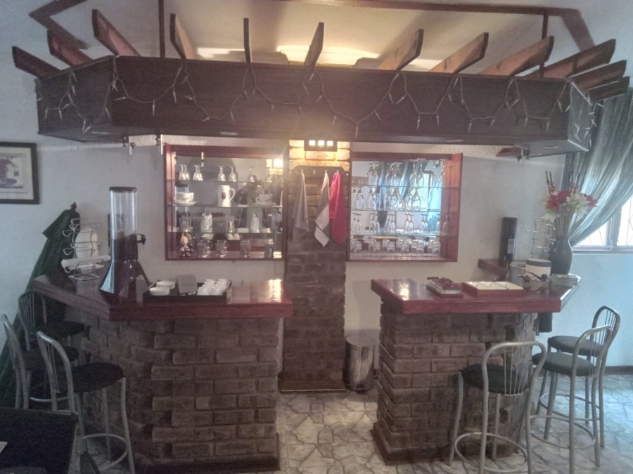 5 Bedroom Property for Sale in Margate KwaZulu-Natal