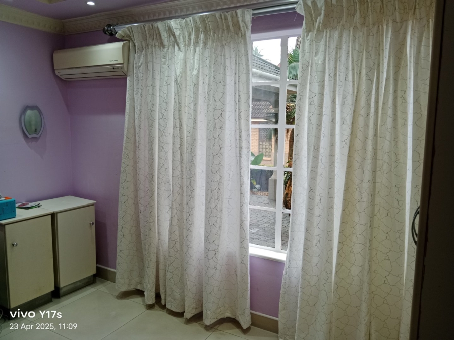 5 Bedroom Property for Sale in Allandale KwaZulu-Natal
