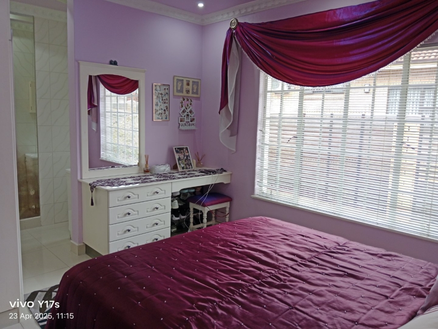 5 Bedroom Property for Sale in Allandale KwaZulu-Natal