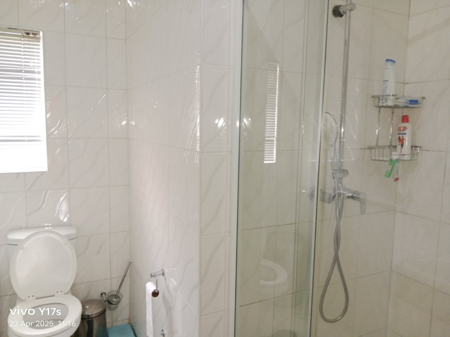 5 Bedroom Property for Sale in Allandale KwaZulu-Natal