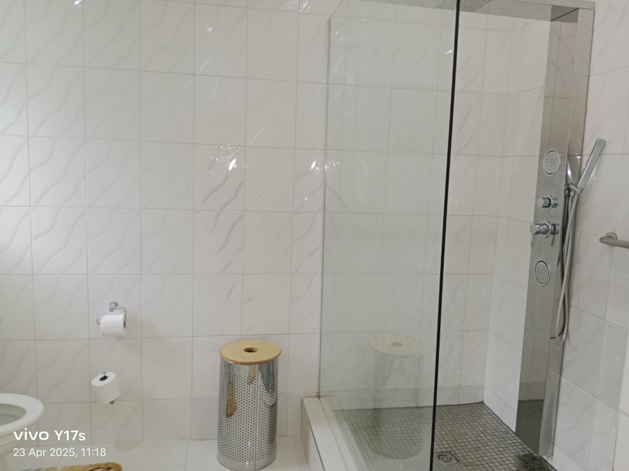 5 Bedroom Property for Sale in Allandale KwaZulu-Natal