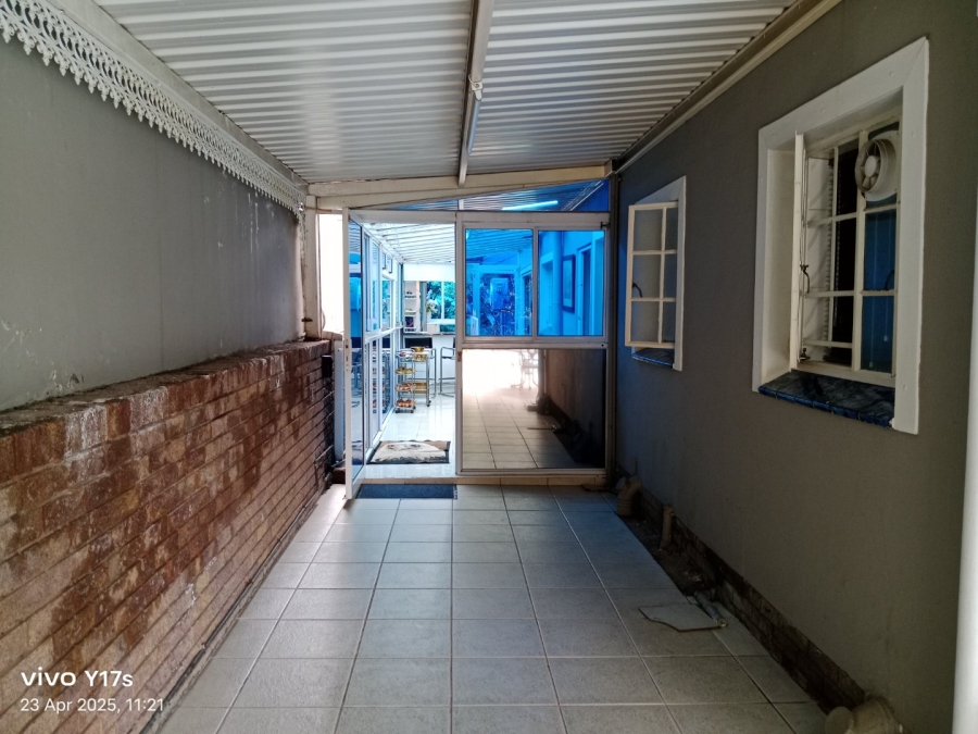5 Bedroom Property for Sale in Allandale KwaZulu-Natal