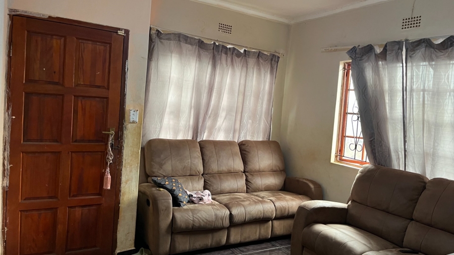 2 Bedroom Property for Sale in Umhlathuze KwaZulu-Natal