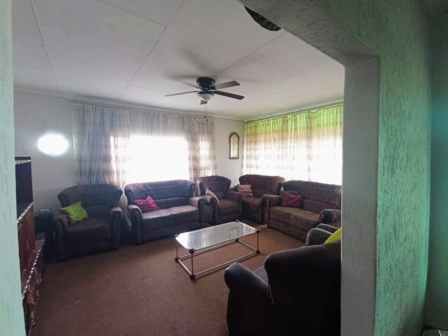 4 Bedroom Property for Sale in Glencoe KwaZulu-Natal