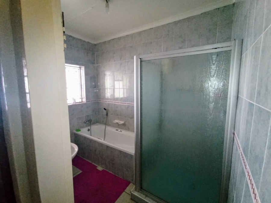 4 Bedroom Property for Sale in Glencoe KwaZulu-Natal