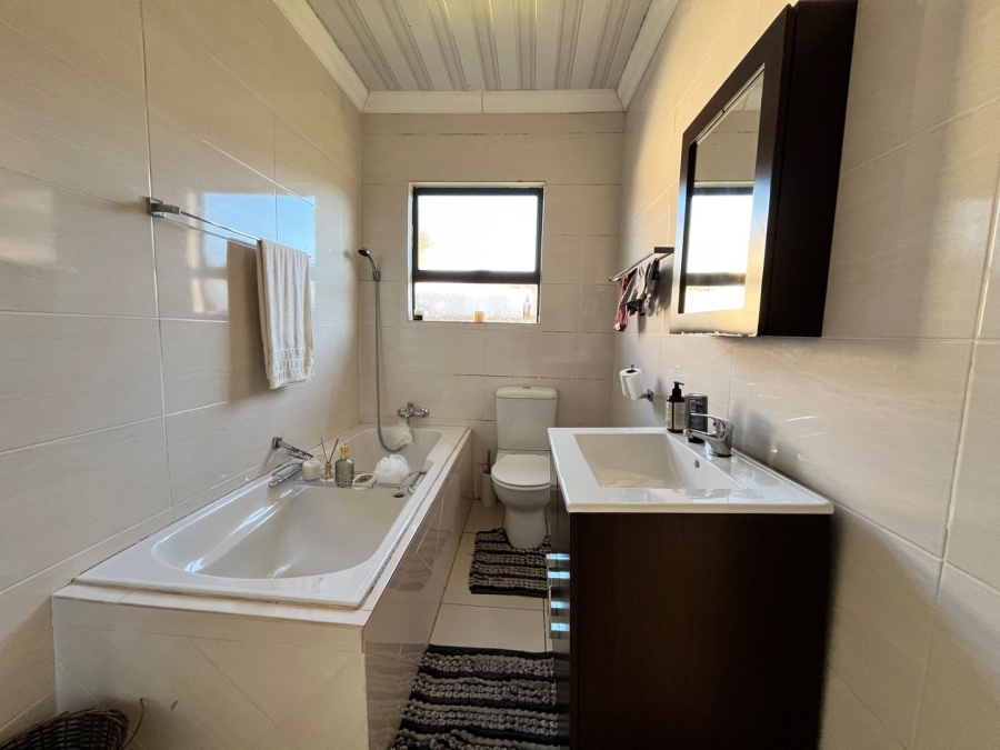 5 Bedroom Property for Sale in Barry Hertzog Park KwaZulu-Natal