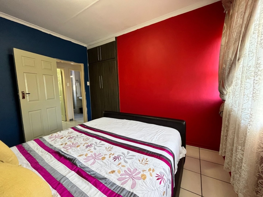 5 Bedroom Property for Sale in Barry Hertzog Park KwaZulu-Natal