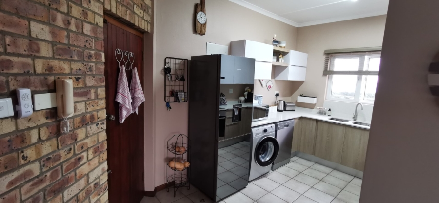 2 Bedroom Property for Sale in Freeland Park KwaZulu-Natal