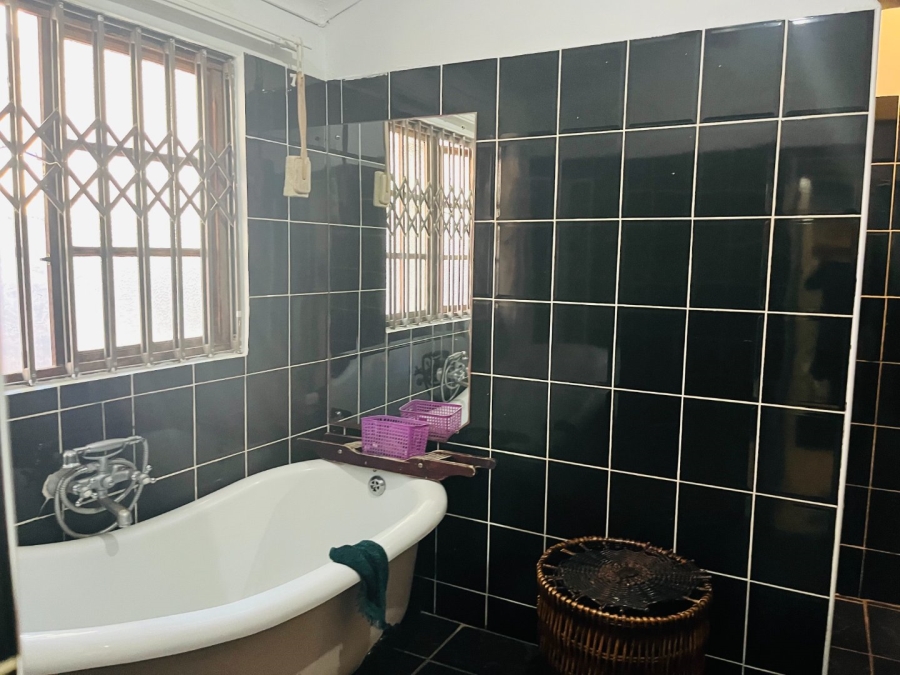 4 Bedroom Property for Sale in Richem KwaZulu-Natal