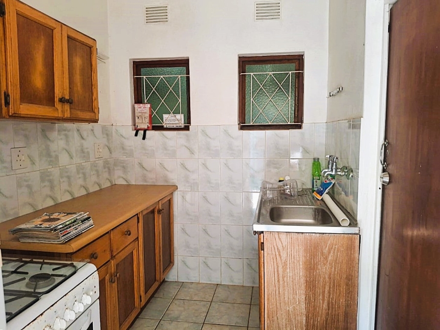 6 Bedroom Property for Sale in Uvongo KwaZulu-Natal