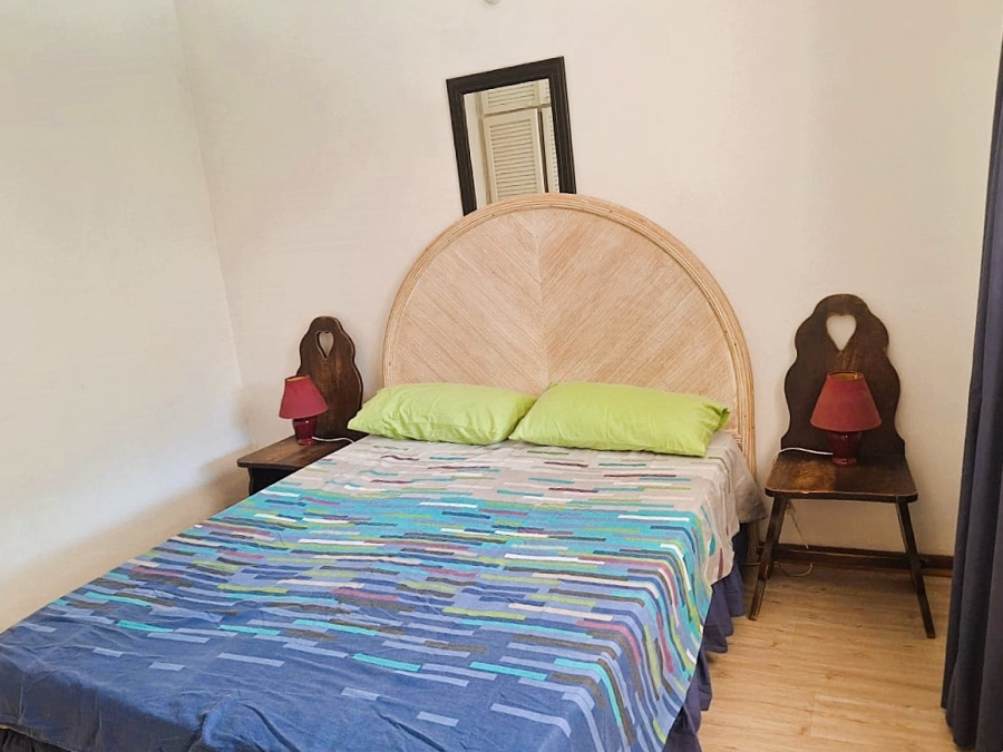 6 Bedroom Property for Sale in Uvongo KwaZulu-Natal