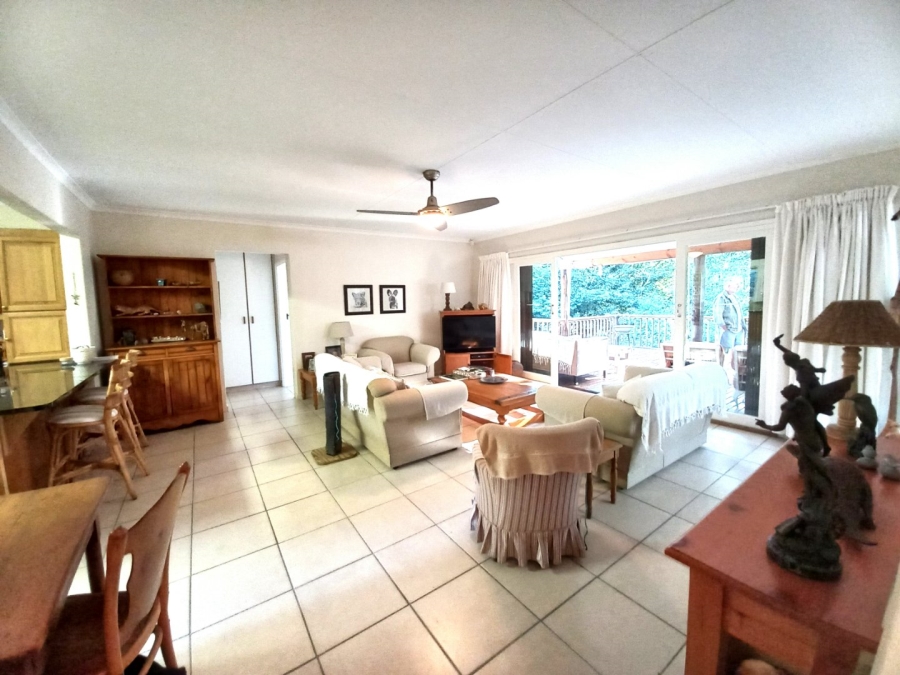 3 Bedroom Property for Sale in Uvongo KwaZulu-Natal