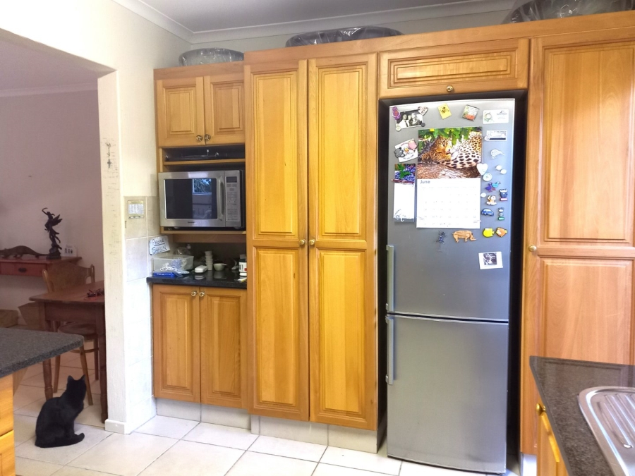 3 Bedroom Property for Sale in Uvongo KwaZulu-Natal