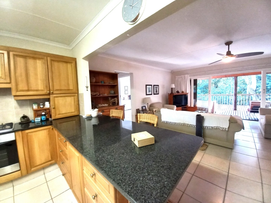3 Bedroom Property for Sale in Uvongo KwaZulu-Natal