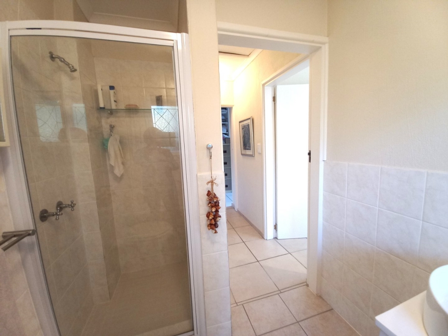 3 Bedroom Property for Sale in Uvongo KwaZulu-Natal