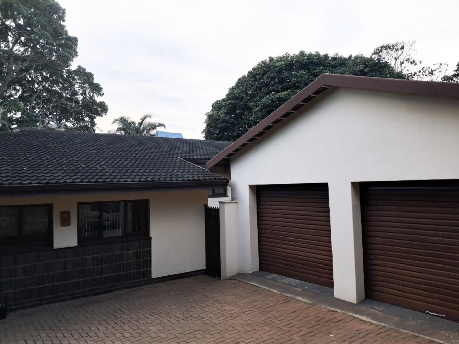 4 Bedroom Property for Sale in Umtentweni KwaZulu-Natal