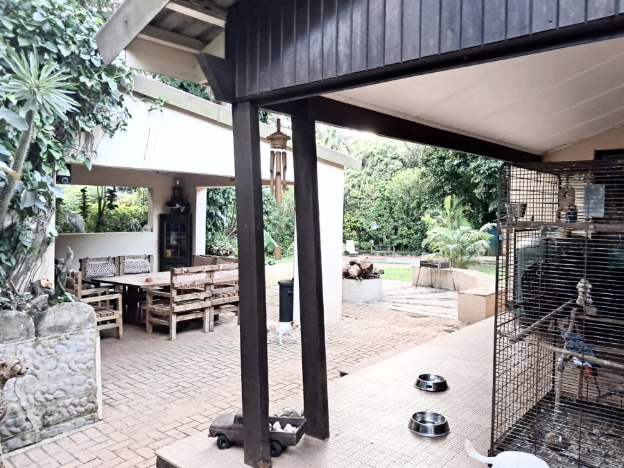 4 Bedroom Property for Sale in Umtentweni KwaZulu-Natal