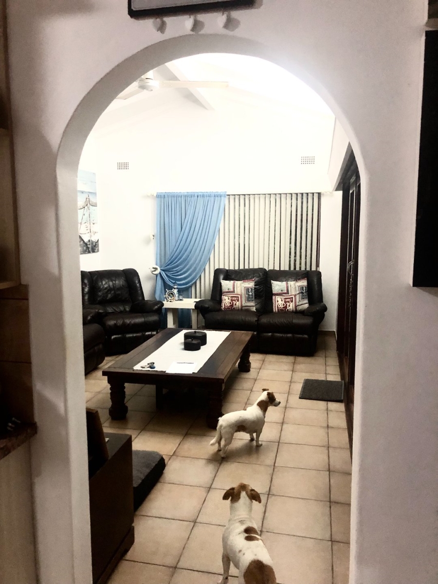 4 Bedroom Property for Sale in Umtentweni KwaZulu-Natal
