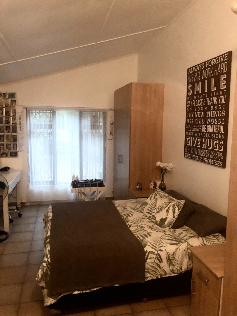 4 Bedroom Property for Sale in Umtentweni KwaZulu-Natal