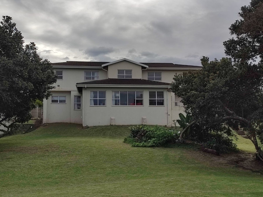 5 Bedroom Property for Sale in Umtentweni KwaZulu-Natal