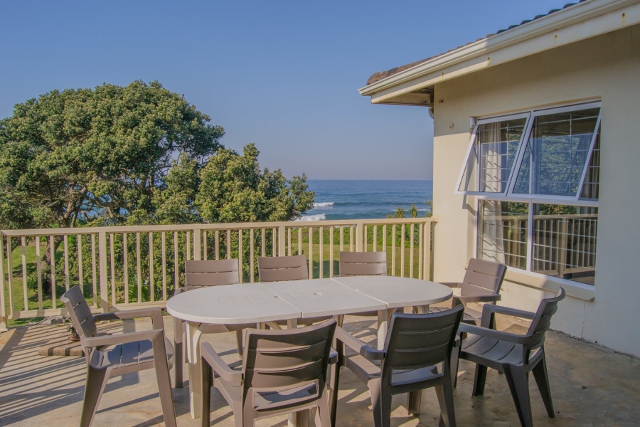 5 Bedroom Property for Sale in Umtentweni KwaZulu-Natal