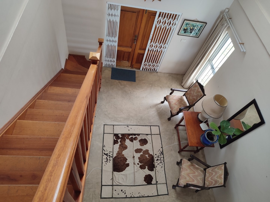 5 Bedroom Property for Sale in Umtentweni KwaZulu-Natal