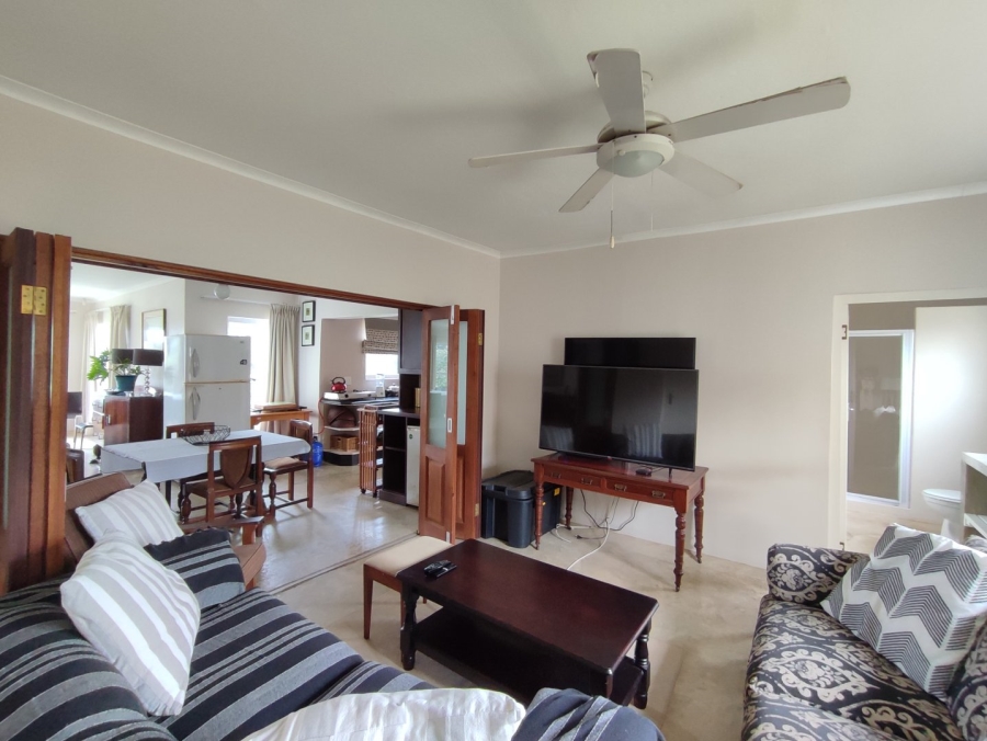 5 Bedroom Property for Sale in Umtentweni KwaZulu-Natal