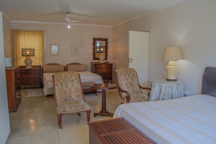 5 Bedroom Property for Sale in Umtentweni KwaZulu-Natal