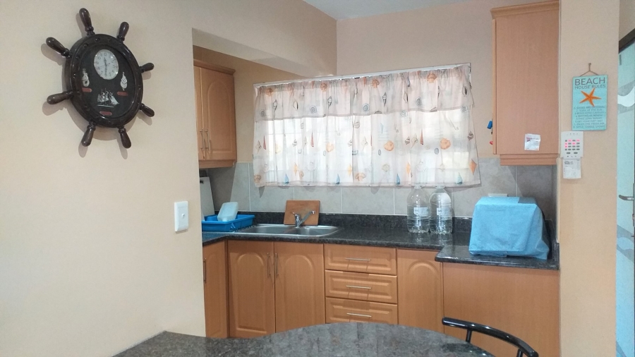 1 Bedroom Property for Sale in Hibberdene KwaZulu-Natal