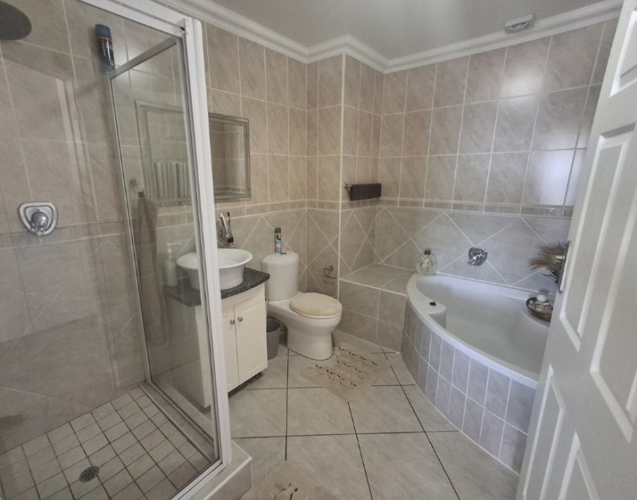 3 Bedroom Property for Sale in Manaba Beach KwaZulu-Natal