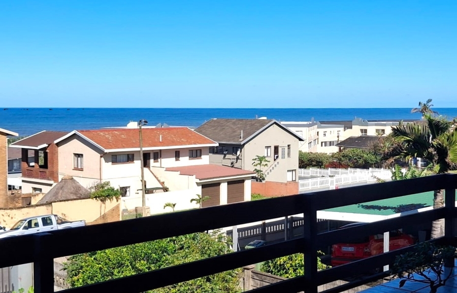 4 Bedroom Property for Sale in Uvongo KwaZulu-Natal