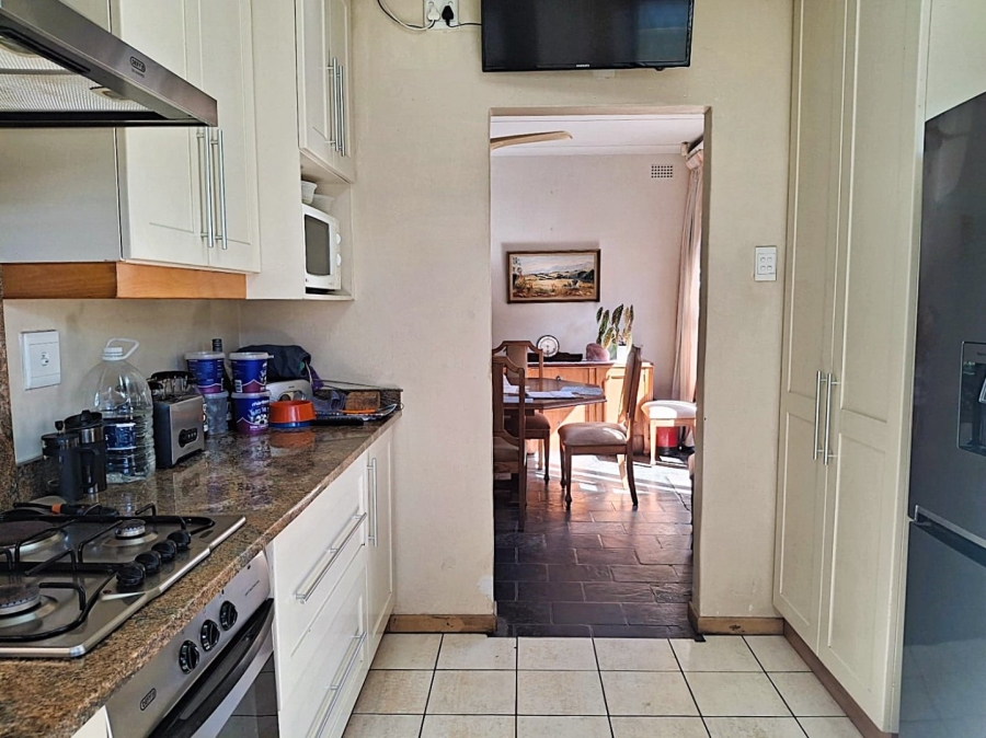 4 Bedroom Property for Sale in Uvongo KwaZulu-Natal