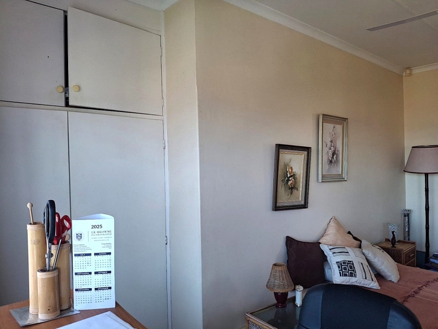 4 Bedroom Property for Sale in Uvongo KwaZulu-Natal