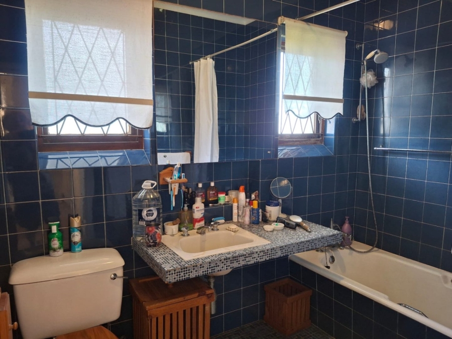 4 Bedroom Property for Sale in Uvongo KwaZulu-Natal