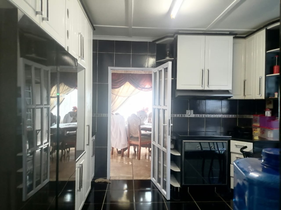  Bedroom Property for Sale in Esikhawini KwaZulu-Natal