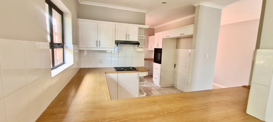 To Let 3 Bedroom Property for Rent in Umhlanga KwaZulu-Natal