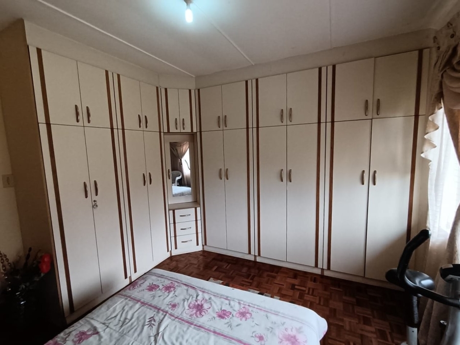 5 Bedroom Property for Sale in Asoka Heights KwaZulu-Natal