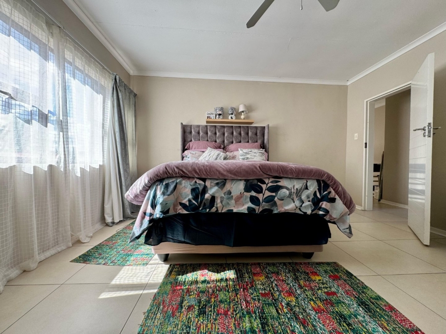 To Let 3 Bedroom Property for Rent in Huttenheights KwaZulu-Natal