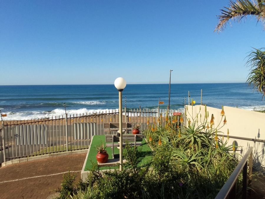 2 Bedroom Property for Sale in Uvongo KwaZulu-Natal