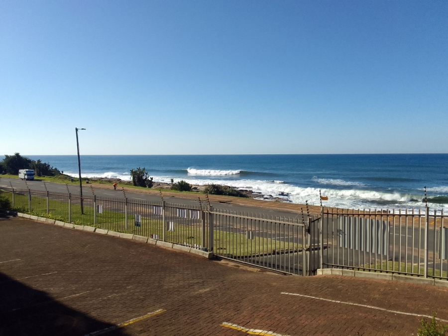 2 Bedroom Property for Sale in Uvongo KwaZulu-Natal