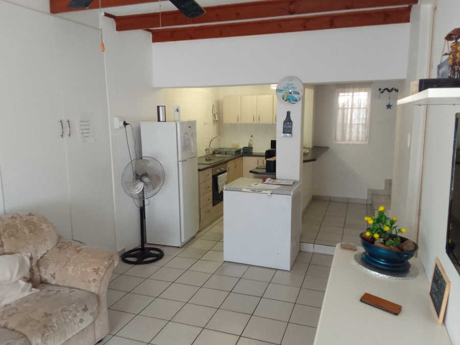 2 Bedroom Property for Sale in Uvongo KwaZulu-Natal