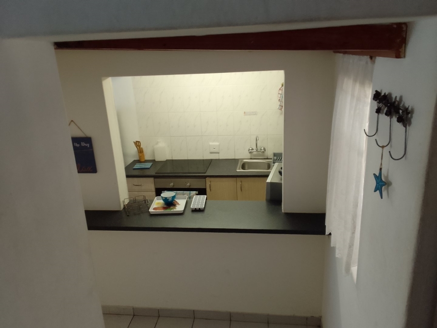 2 Bedroom Property for Sale in Uvongo KwaZulu-Natal