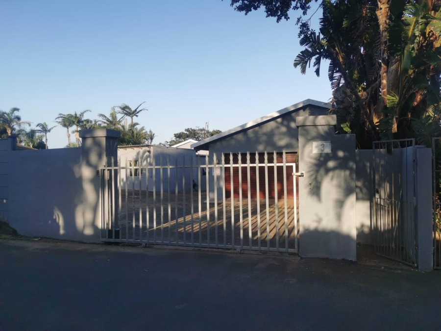 3 Bedroom Property for Sale in Umtentweni KwaZulu-Natal
