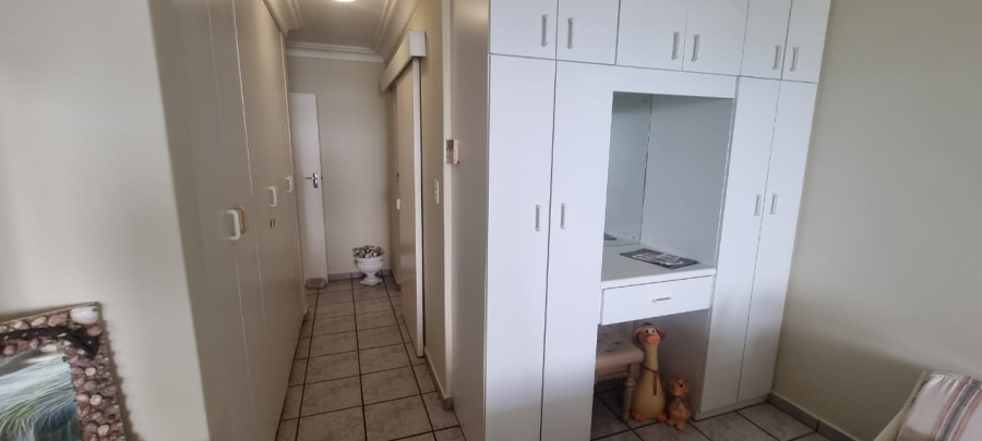 3 Bedroom Property for Sale in St Michaels On Sea KwaZulu-Natal