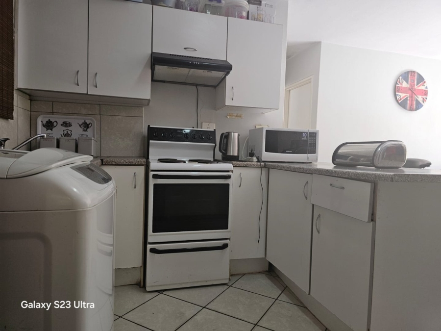2 Bedroom Property for Sale in Sunnyridge KwaZulu-Natal