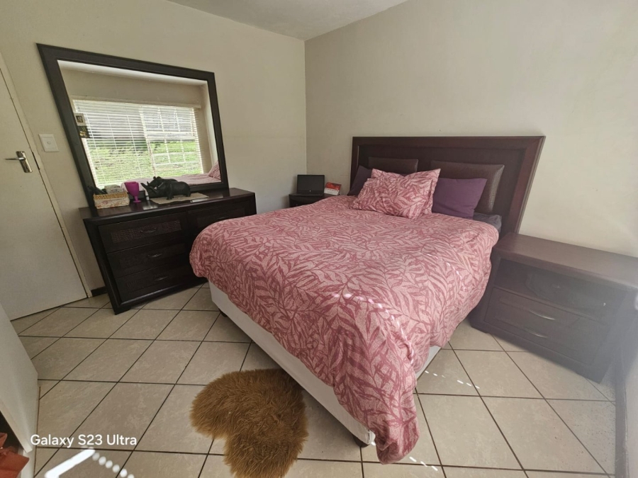 2 Bedroom Property for Sale in Sunnyridge KwaZulu-Natal
