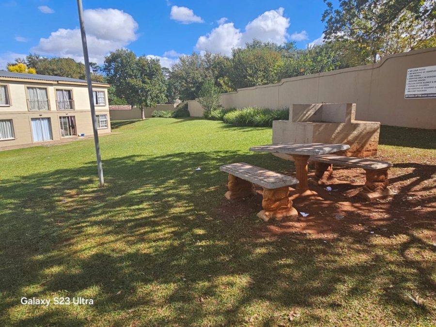 2 Bedroom Property for Sale in Sunnyridge KwaZulu-Natal